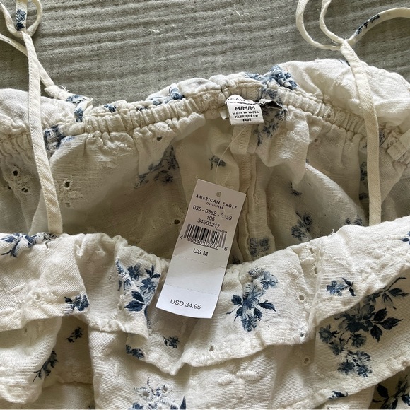 American Eagle Floral Top - Picture 2 of 3